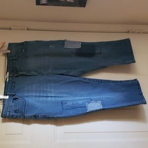 SALE‼️ Denim Capris